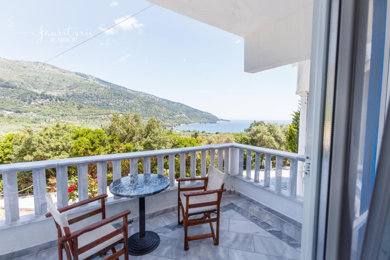 Kinira Beach Hotel מראה חיצוני תמונה