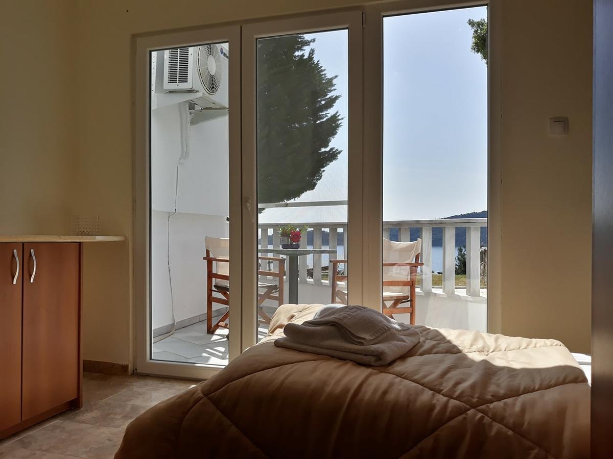 Kinira Beach Hotel מראה חיצוני תמונה