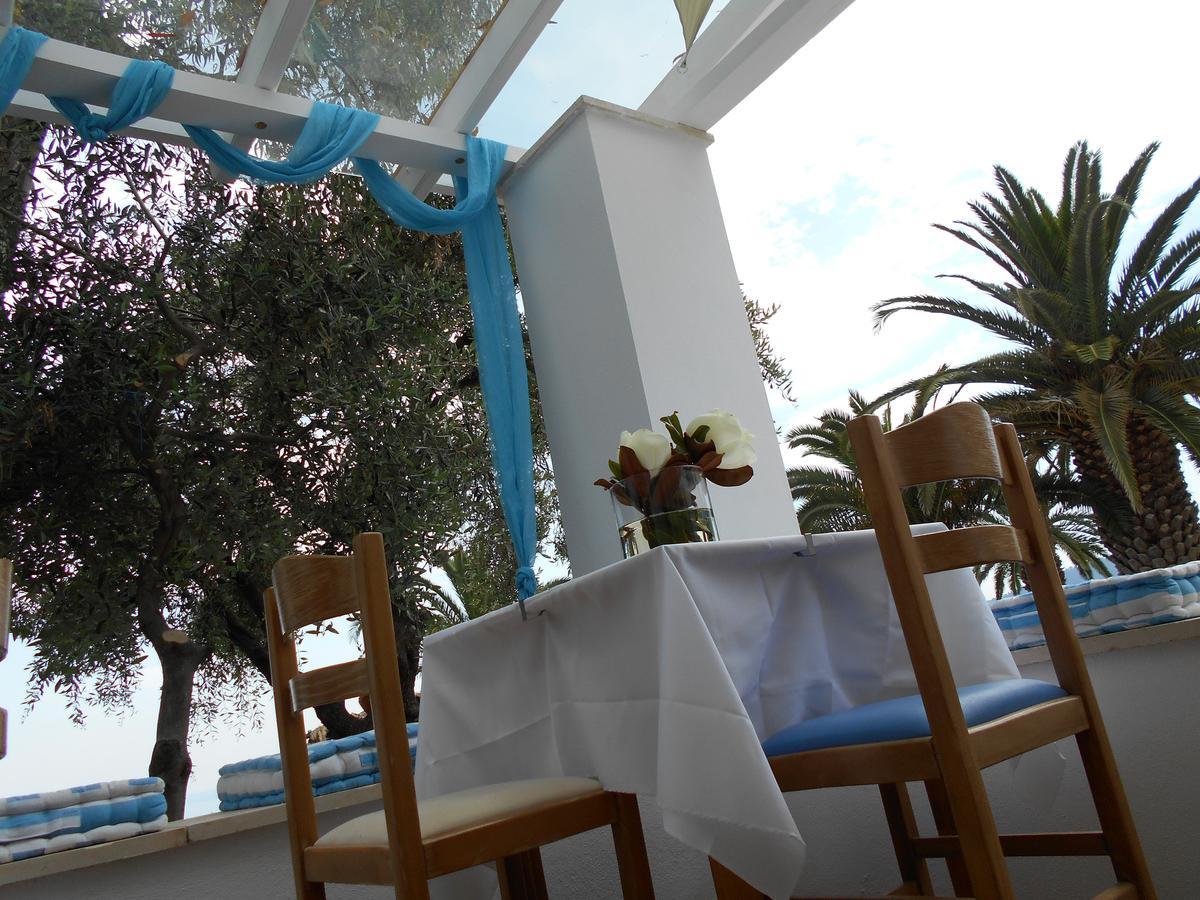 Kinira Beach Hotel מראה חיצוני תמונה