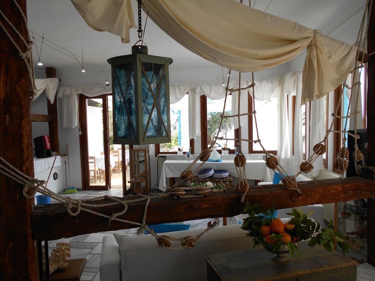 Kinira Beach Hotel מראה חיצוני תמונה