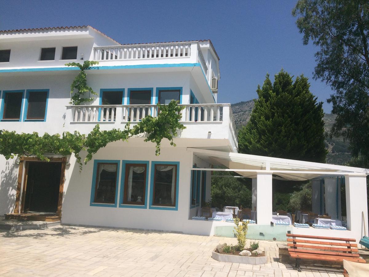 Kinira Beach Hotel מראה חיצוני תמונה